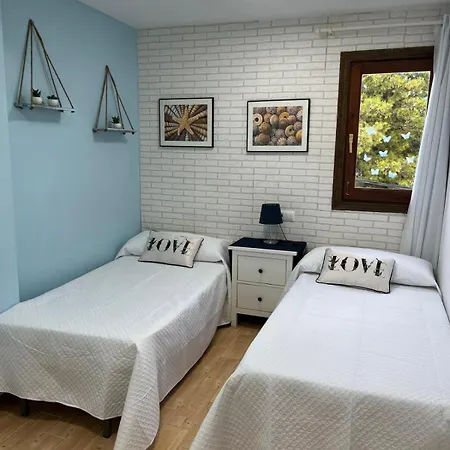 Atico Zona Playa Romana Apartment *